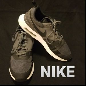 NIKE AIR MAX VISION Men's 10